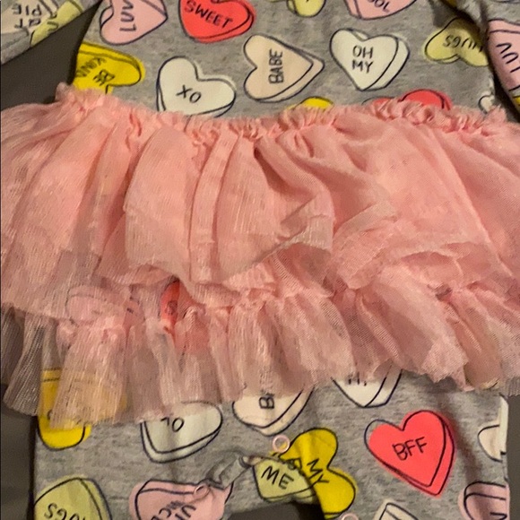 Cat & Jack Valentine’s Day romper baby girl - Picture 3 of 4